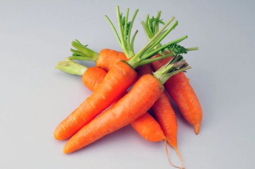 胡萝卜营养价值虽高但食用时要注意4个禁忌